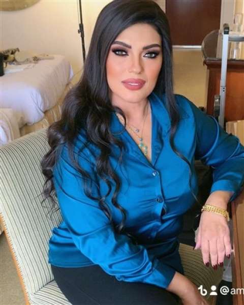 عزة مجاهد