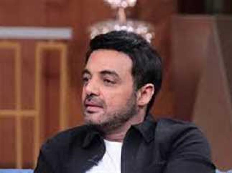 عمرو محمود ياسين 