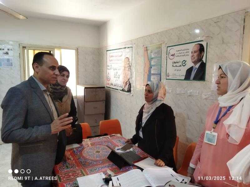 وكيل وزارة الصحة بالشرقية يتابع خدمات الرعاية الأولية بوحدتي الطيبة وأم رماد بالقنايات