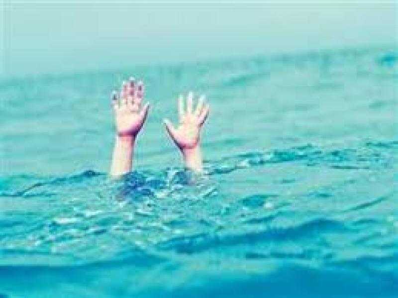 انتشال جثمان شخص غرق فى مياه بحر يوسف بالفيوم