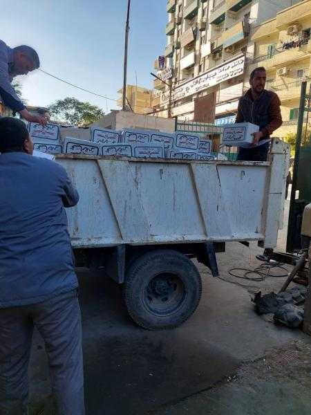 محافظ أسيوط: استمرار انطلاق قوافل الخير وتوزيع كراتين المواد الغذائية ”هدية الرئيس” على الأسر الأولى بالرعاية والأكثر احتياجا بالمراكز والأحياء