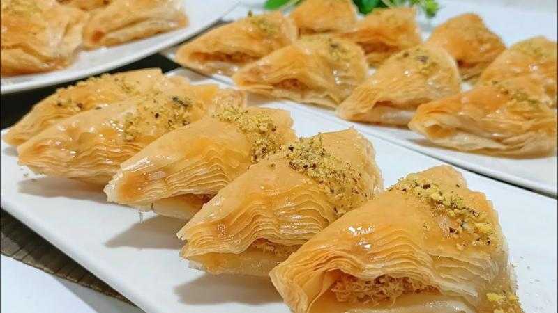 طريقة عمل كنافة بالجلاش والكريمة في المنزل