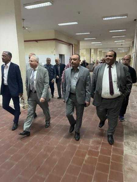 قيادات جامعة حلوان تشارك طلاب المدينة الجامعية الإفطار احتفاءً بشهر رمضان المبارك