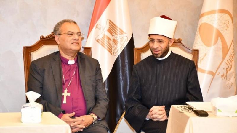وزير الأوقاف ووفد الكنيسة الإنجيلية