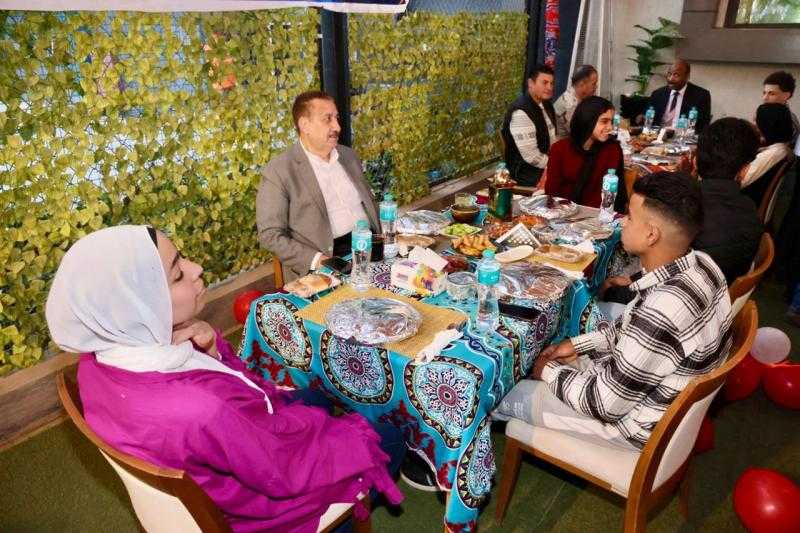 محافظ المنوفية يشهد حفل الإفطار السنوي لأيتام مؤسسات الهلال الأحمر