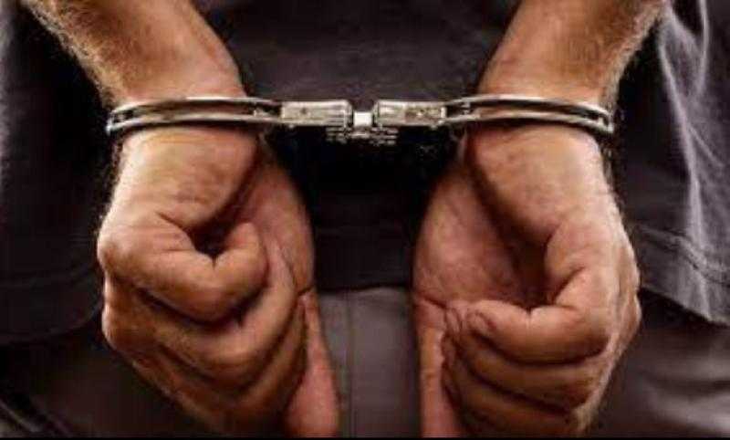 ضبط سائق أتوبيس صدم شخصين أثناء عبورهما الطريق بالمنيرة