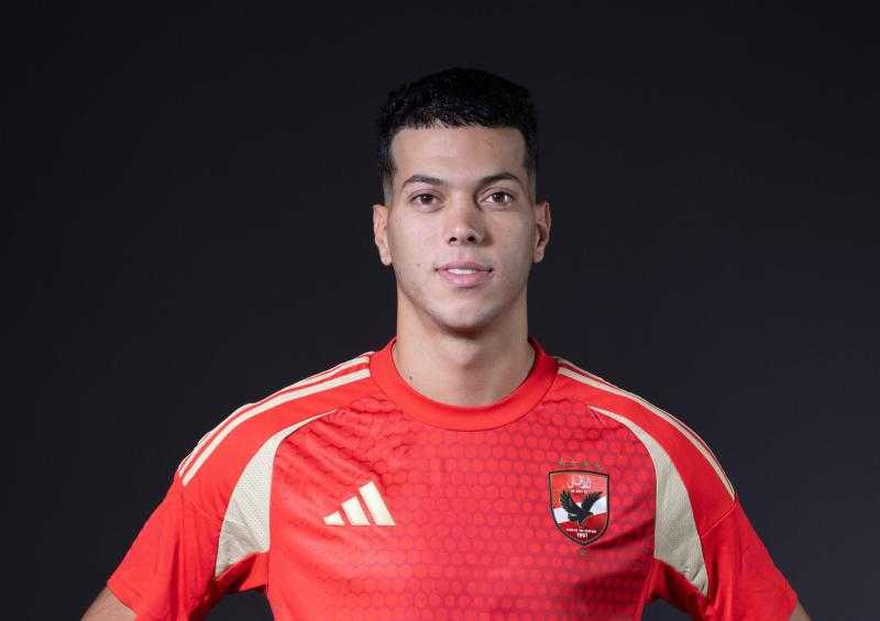 نجم الأهلي يكشف سبب استبعاد إمام عاشور من قائمة منتخب مصر