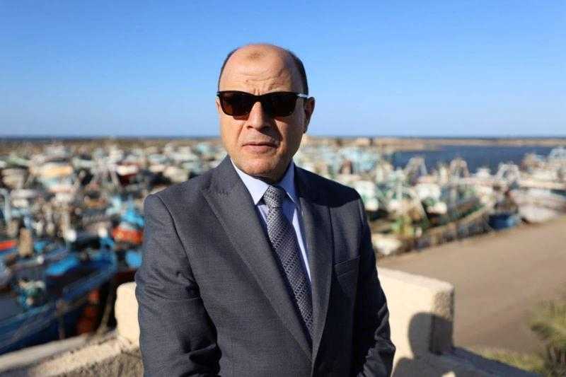محافظ كفرالشيخ: توقف حركة الملاحة والصيد بميناء البرلس وسواحل المحافظة الشمالية .. لحين تحسن الأحوال الجوية