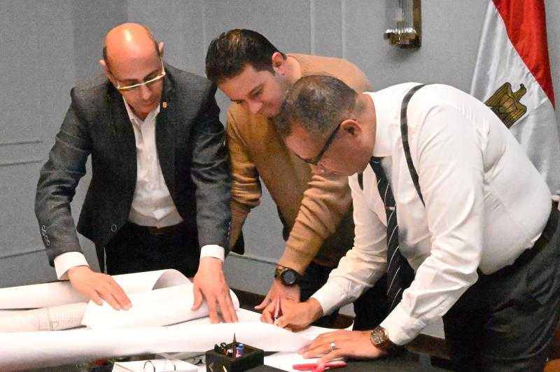 محافظ جنوب سيناء يعتمد المخطط الاستراتيجي لمدينة طابا في إطار مشروعات التنمية