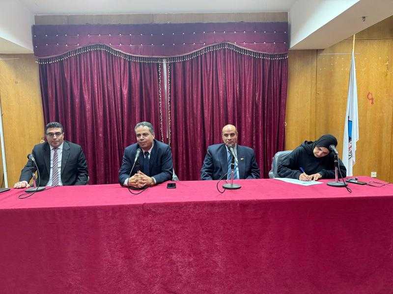 كلية الآداب بجامعة كفر الشيخ تنظم ورشة عمل حول ريادة الأعمال والابتكار المستدام وورشة عمل أونلاين حول أدب ذوي الهمم