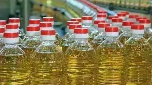 أسعار زيت الطعام اليوم الخميس عند التاجر.. بكام سعر زيت الأولين