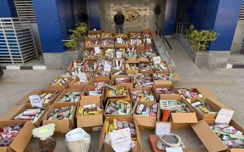 حملة أمنية تضبط 10 ملايين قطعة ألعاب نارية فى الفيوم