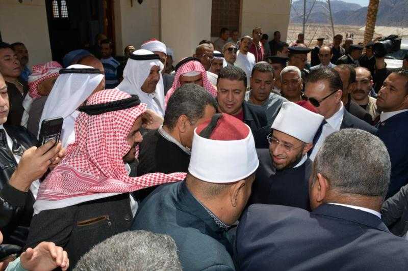 وزير الأوقاف يشهد صلاة الجمعة بمسجد الصديق في نويبع