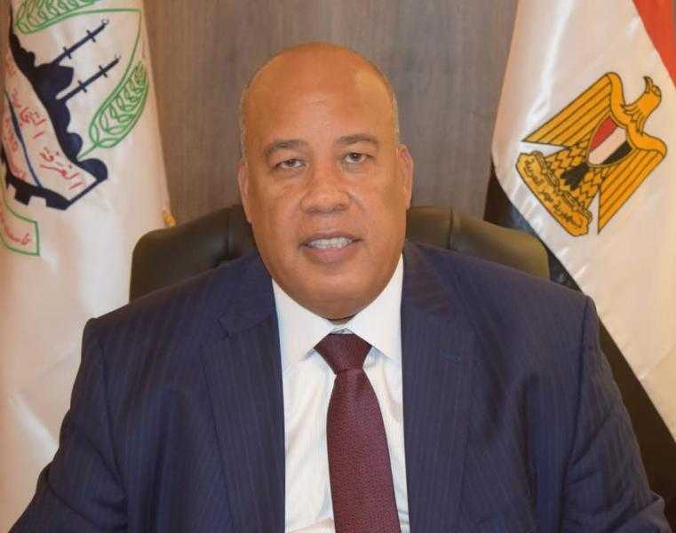 أيمن العشري: استعدادات كبري ومتابعة يومية للأسواق لاستقبال عيد الفطر المبارك
