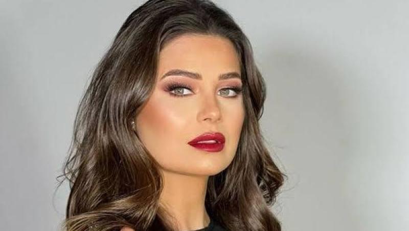 يسرا اللوزي 