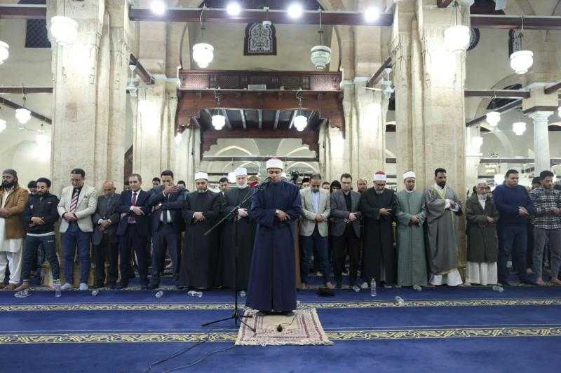 للمرة الثانية.. الأزهر الشريف يقدّم أحد طلابه لإمامة المصلين بصلاة التراويح في الجامع الأزهر