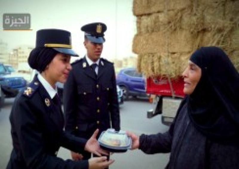 الداخلية تواصل توزيع وجبات إفطار على الصائمين بمختلف المحافظات l صور
