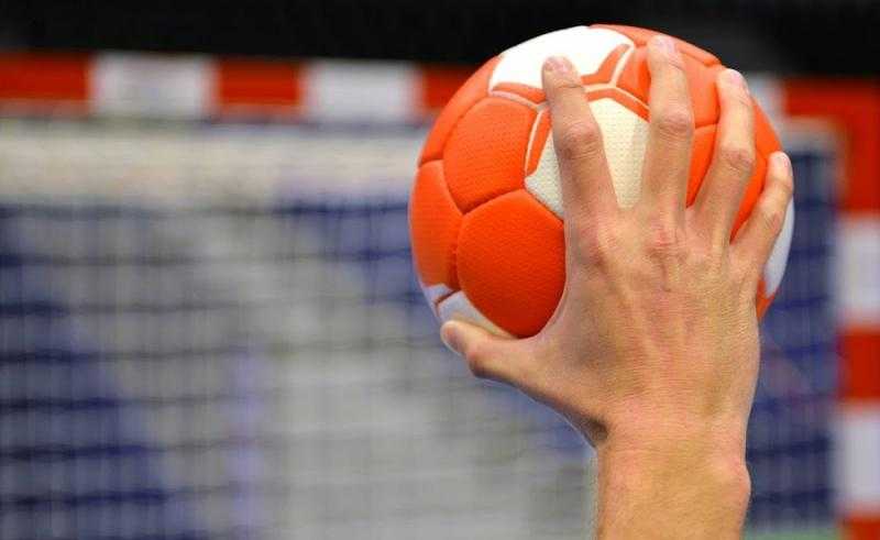 علي زين وقداح في مهمة العبور لـ ربع النهائي دوري أبطال اليد