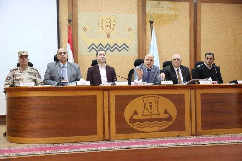 محافظ كفرالشيخ يترأس المجلس التنفيذى للمحافظة لمناقشة عددًا من الموضوعات والقرارات الخدمية والتنموية