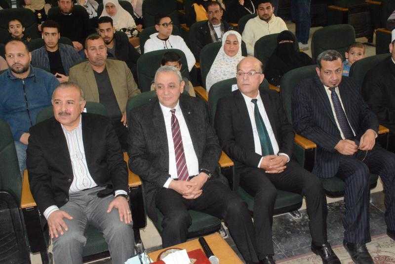 محافظ الغربية: حافظو القرآن نور الأمة وتاج على رؤوس آبائهم