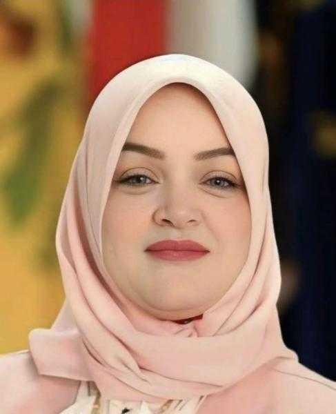 قرار جمهوري بتعيين الدكتورة إيمان الشريف عميدا لكلية التربية النوعية