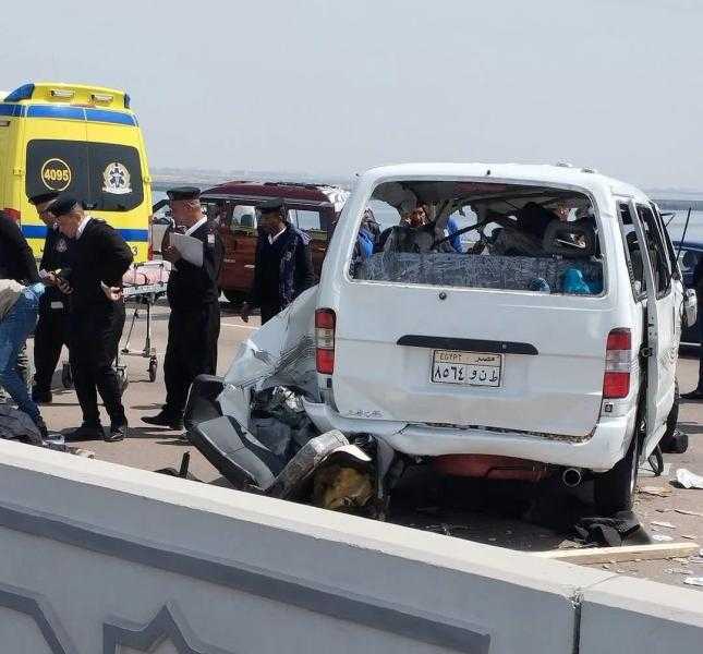 إصابة 6 أشخاص فى حادث تصادم سيارتين بمنطقة الهرم