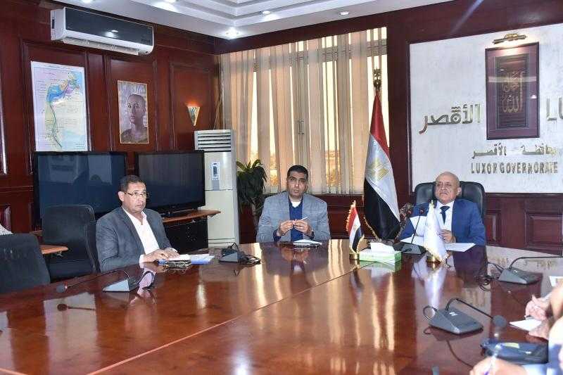 محافظ الأقصر: رفع درجة التأهب إلى الدرجة القصوى بجميع مديريات الخدمات والوحدات المحلية