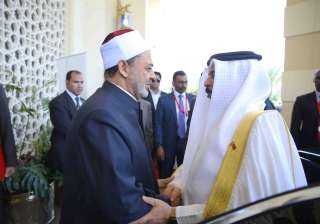 ملك البحرين يجري اتصالاً هاتفيا بشيخ الأزهر للاطمئنان علي صحته ويدعو له بالشفاء العاجل