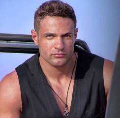 اليوم.. أولى جلسات محاكمة المتهمة بسب وقذف الفنان... اليوم.. أولى جلسات محاكمة المتهمة بسب وقذف الفنان محمد نور