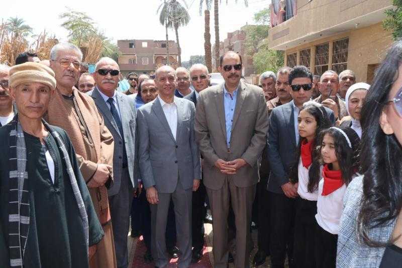محافظ سوهاج يفتتح مسجد عبد الرحمن بن أبي بكر بقرية كوم اشقاو بطما