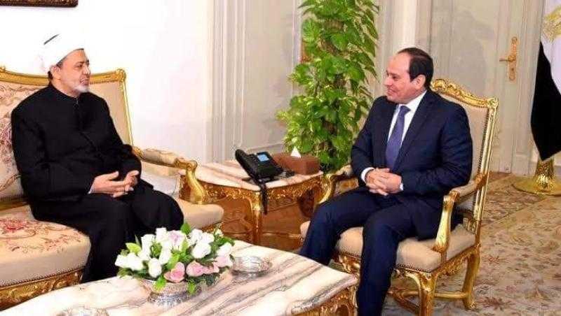 الرئيس السيسي يجري اتصالًا هاتفيًا بشيخ الأزهر للاطمئنان على صحته
