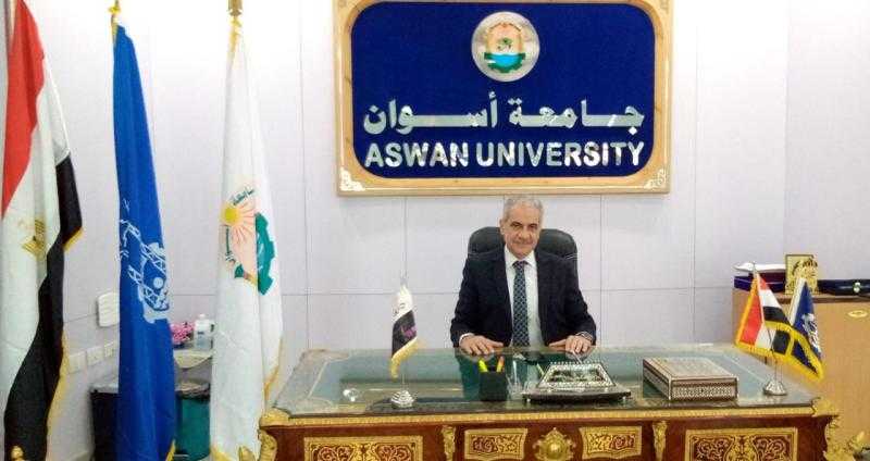 رئيس جامعة أسوان يهنئ الرئيس عبدالفتاح السيسي بمناسبة عيد الفطر المبارك