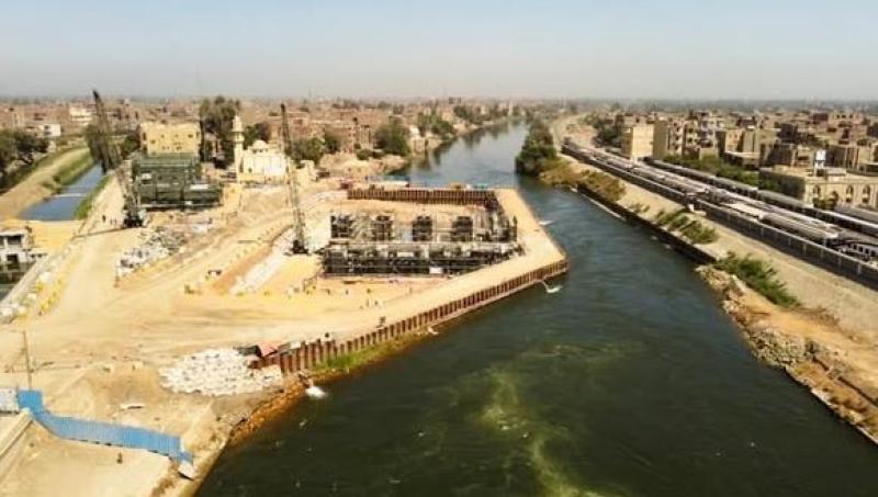 وزير الري يتابع آخر مستجدات الموقف التنفيذي لمشروع إنشاء مجموعة قناطر ديروط الجديدة