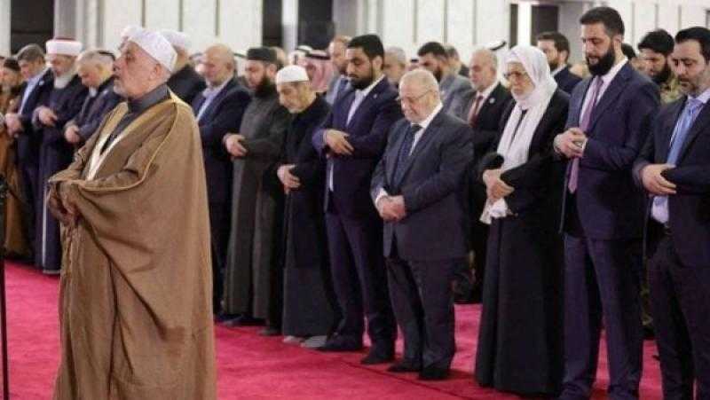 لأول مرة في تاريخ سوريا.. أداء صلاة العيد في القصر الجمهوري