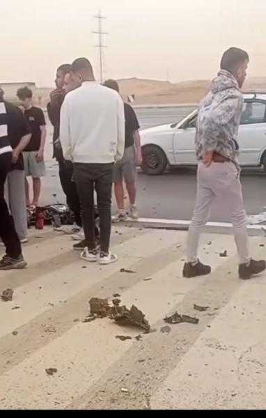 السيارة تحولت إلى أشلاء ومصرع قائدها.. حادث مروع بطريق السويس| صور