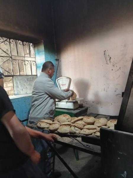 محافظ أسيوط : تكثيف الحملات الرقابية على الأسواق ومديرية التموين تحرر 449 محضراً للمخابز البلدية