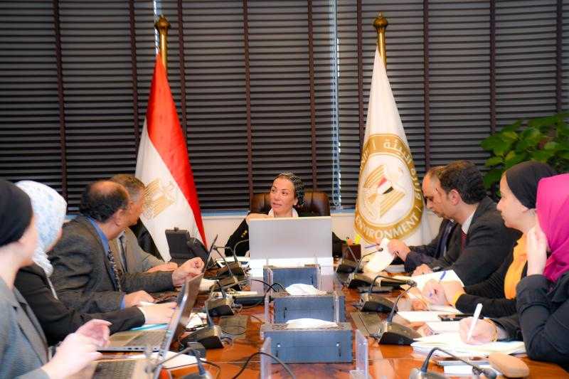 وزيرة البيئة تناقش آخر مخرجات إعداد الخطة الوطنية للتكيف فى مصر