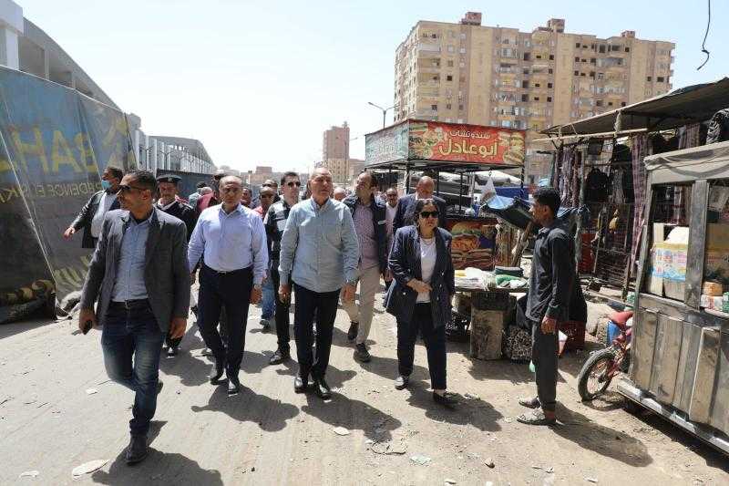 محافظ القاهرة يتفقد أعمال نقل الباعة من محيط موقف السلام النموذجي الجديد