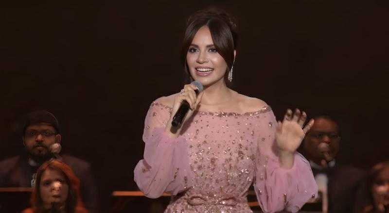 آمال ماهر تُحيي ”ليلة دايم السيف” بصوتها الساحر وتُلهم جمهورها بأغاني خالد الفيصل