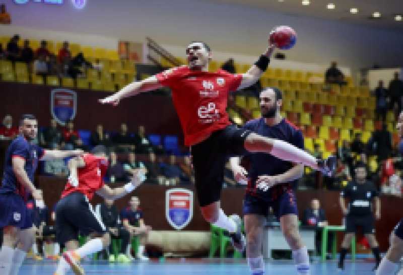 قبل مواجهة الزمالك .. الأهلي يتوج بلقب دوري المحترفين لكرة اليد