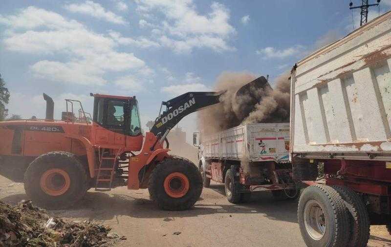 محافظ المنوفية : رفع ما يزيد عن (36) ألف طن تراكمات قمامة بنطاق المراكز والمدن