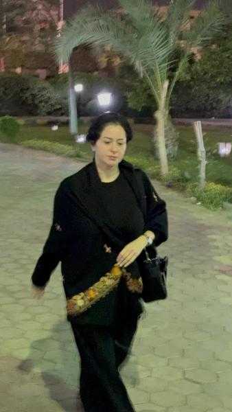 ظهور نادر.. مي نور الشريف في عزاء زوجة نضال الشافعي
