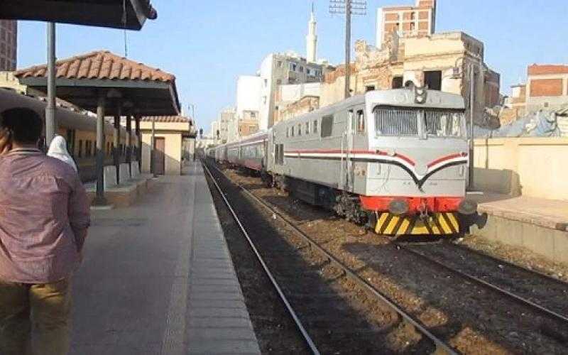 التحقيق في مصرع شاب أسفل عجلات قطار العياط