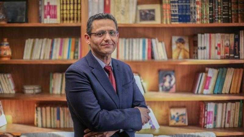 نقيب الصحفيين عضوًا بمجلس كلية الإعلام جامعة الأزهر لمدة عامين