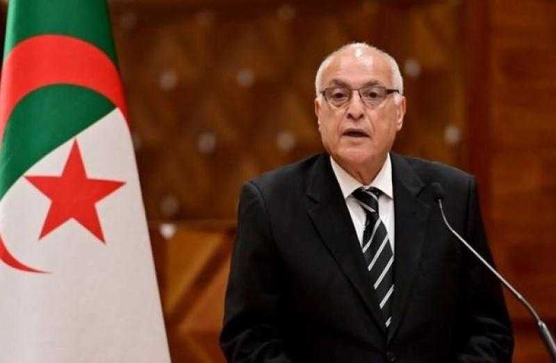 وزير الخارجية الجزائري يستقبل نظيره الفرنسي