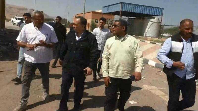 محافظ أسيوط يتفقد محطة وسيطة لإعادة تدوير المخلفات الصلبة والإستفادة منها بقرية الزرابي بأبوتيج