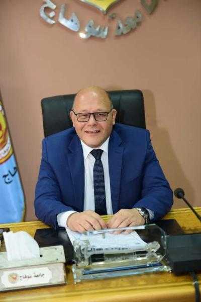 جامعة سوهاج تواصل انجازاتها و تتصدر الجامعات المصرية في مجال محو الامية بدورة يناير ٢٠٢٥