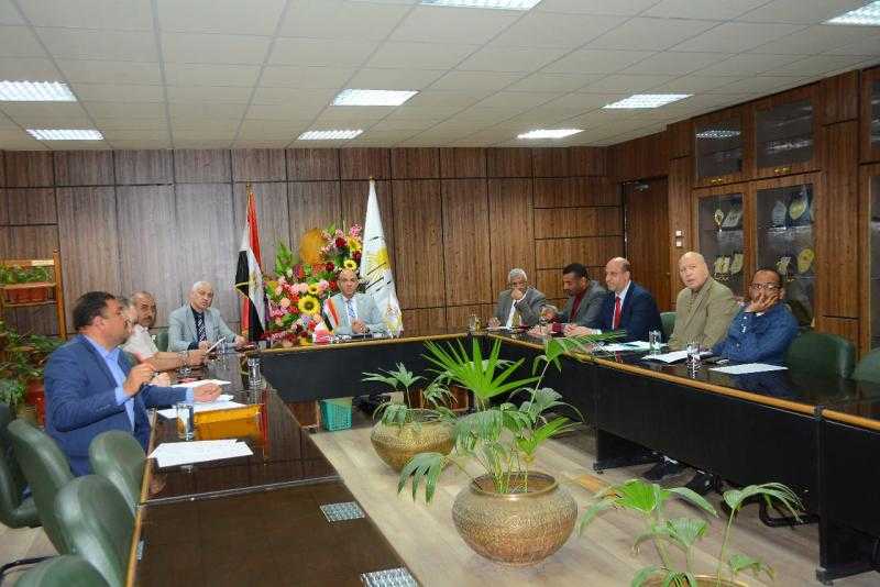 جامعة أسيوط تواصل جهودها في تطوير مركز المؤتمرات ودار الضيافة لتعزيز جودة الخدمات وتنمية الموارد الذاتية