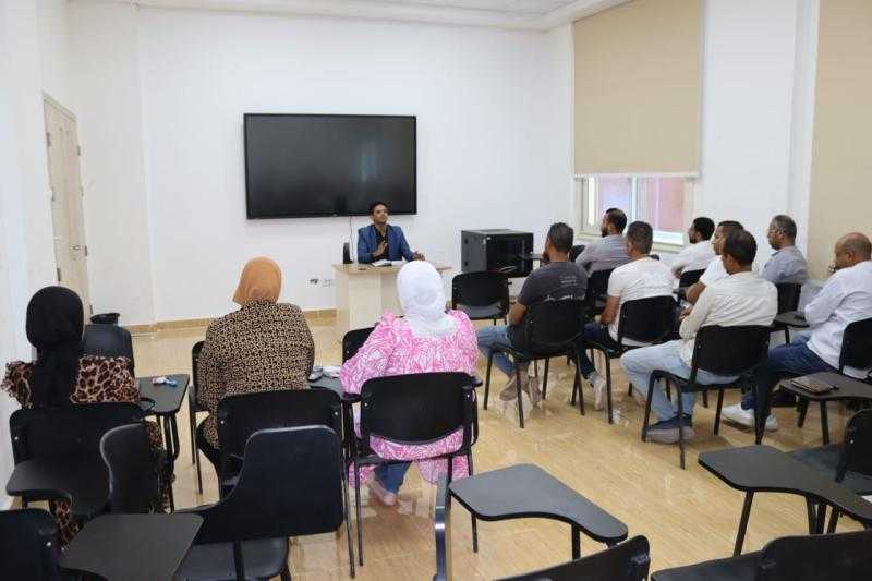 اجتماع إداري بجامعة طيبة التكنولوجية لمتابعة سير العمل والاستعداد للفعاليات القادمة