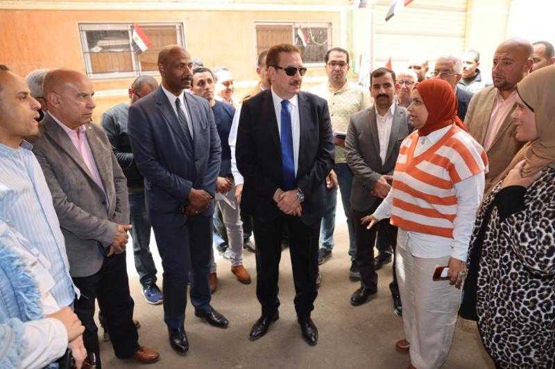 محافظ المنوفية يزور مؤسسة الرعاية الاجتماعية للأطفال أحداث قويسنا ويقرر صرف 100 ألف جنيه و 500 كرتونة مواد غذائية دعماً للدار